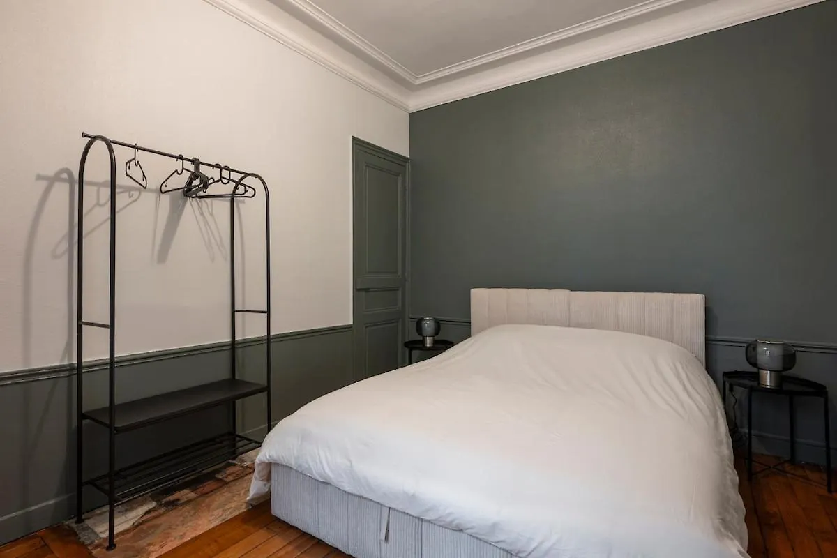 Appartement Elegant Et Spacieux Dans Le 8Eme Párizs