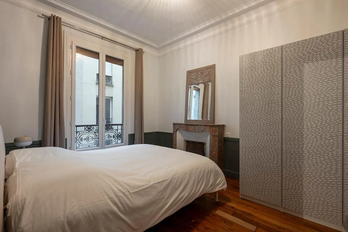 Appartement Elegant Et Spacieux Dans Le 8Eme Paris 0*,  France