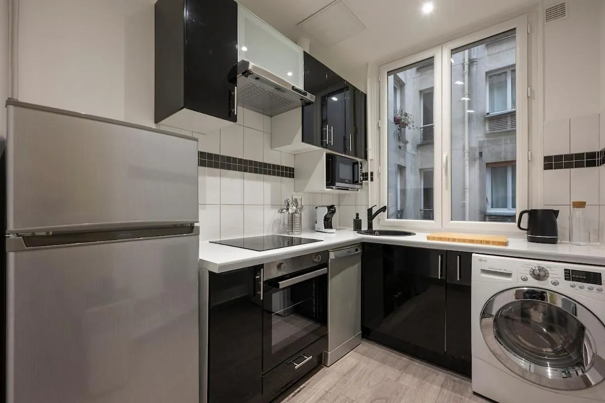 Апартаменты Appartement Elegant Et Spacieux Dans Le 8Eme Париж Франция